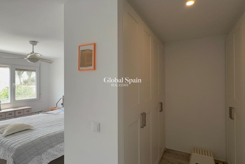 Venta - VILLA -
TORREVIEJA - La Siesta - El Salado - Torreta