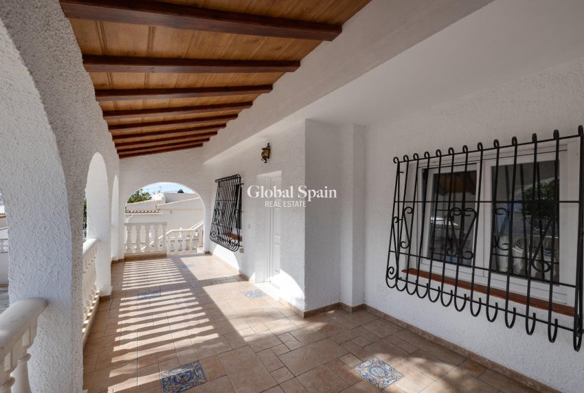 Venta - VILLA -
TORREVIEJA - La Siesta - El Salado - Torreta