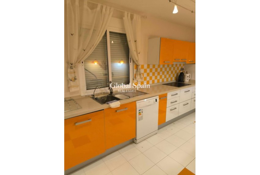 Venta - VILLA -
TORREVIEJA - La Siesta