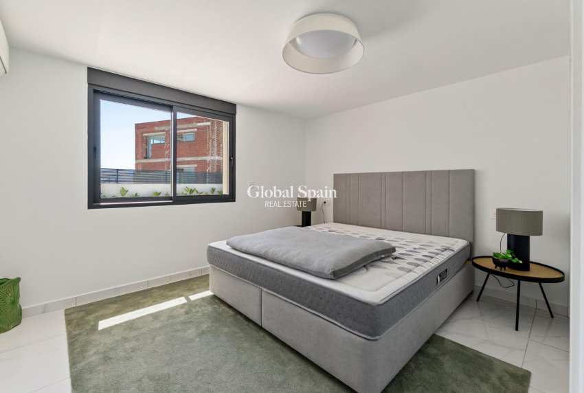 Venta - VILLA -
TORREVIEJA - La Veleta