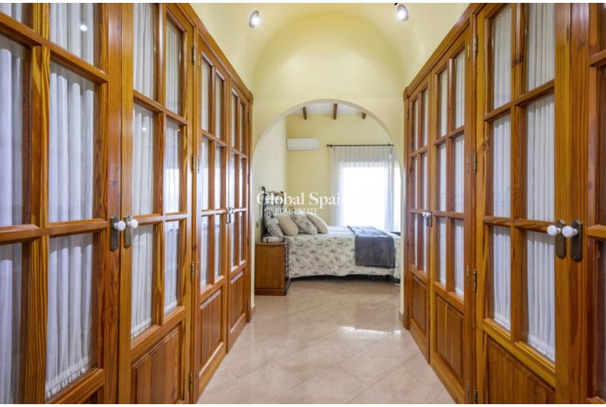 Venta - Villa -
TORREVIEJA - LOS BALCONES - LOS ALTOS