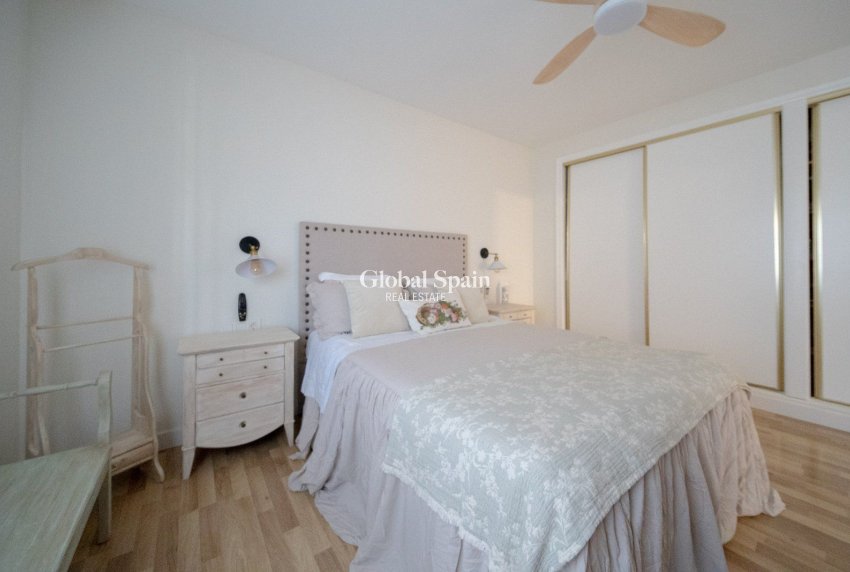 Venta - VILLA -
TORREVIEJA - LOS BALCONES - LOS ALTOS