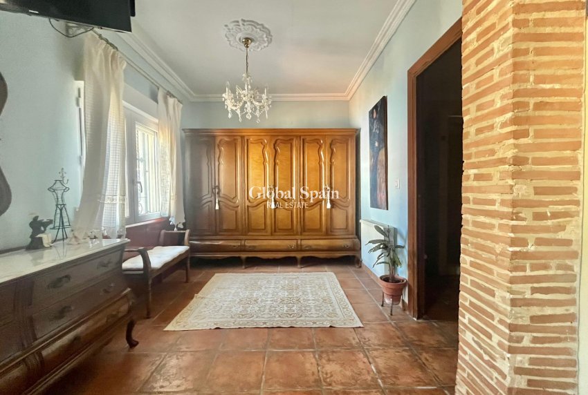 Venta - VILLA -
TORREVIEJA - LOS BALCONES - LOS ALTOS