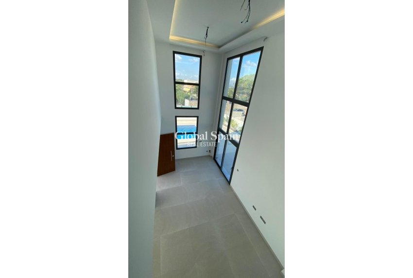 Venta - VILLA -
TORREVIEJA - LOS BALCONES - LOS ALTOS