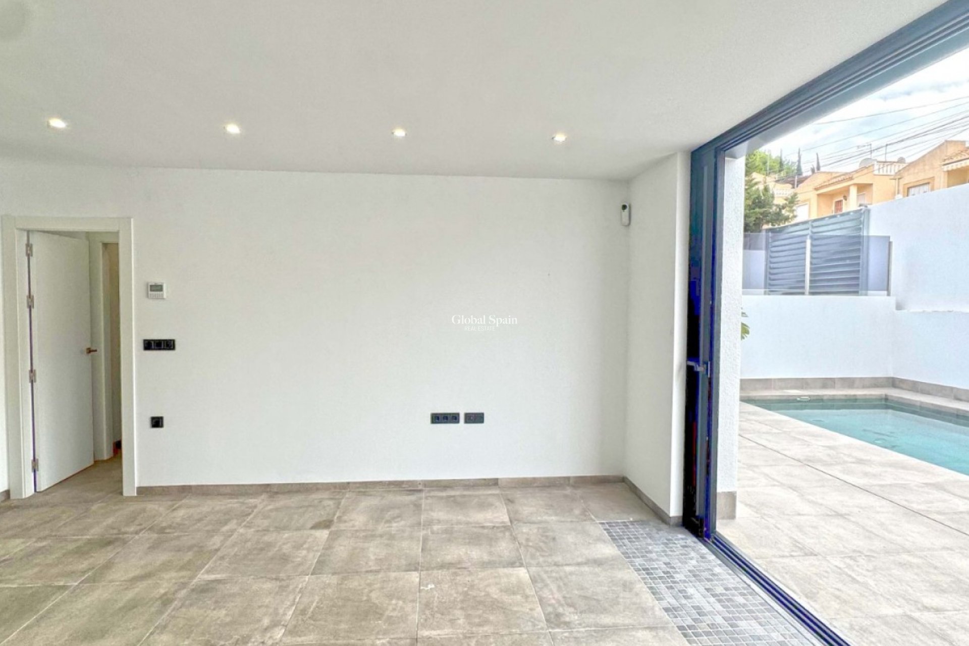 Venta - VILLA -
TORREVIEJA - LOS BALCONES - LOS ALTOS