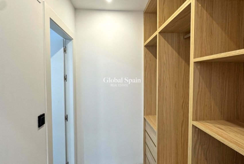 Venta - VILLA -
TORREVIEJA - LOS BALCONES - LOS ALTOS