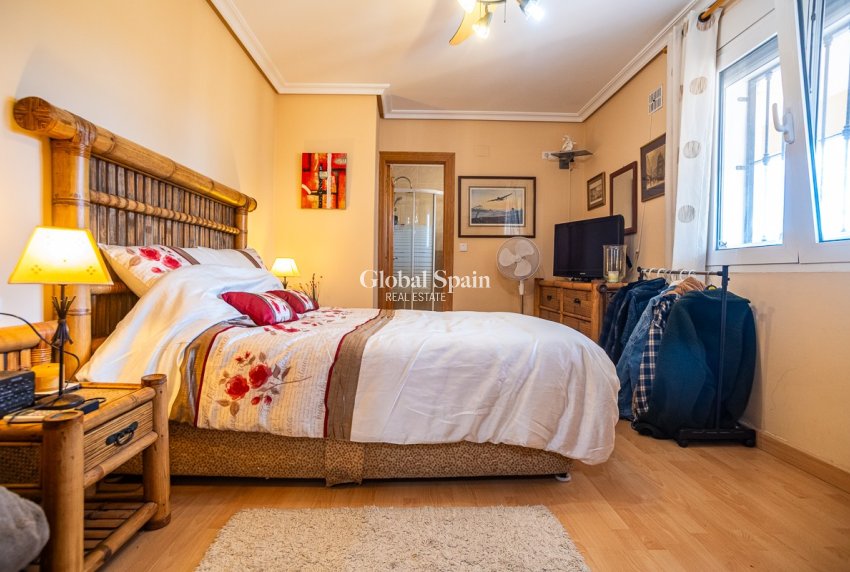 Venta - VILLA -
TORREVIEJA - LOS BALCONES - LOS ALTOS