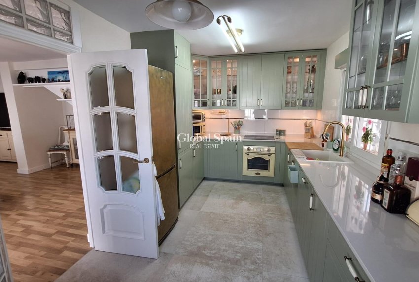 Venta - VILLA -
TORREVIEJA - LOS BALCONES - LOS ALTOS