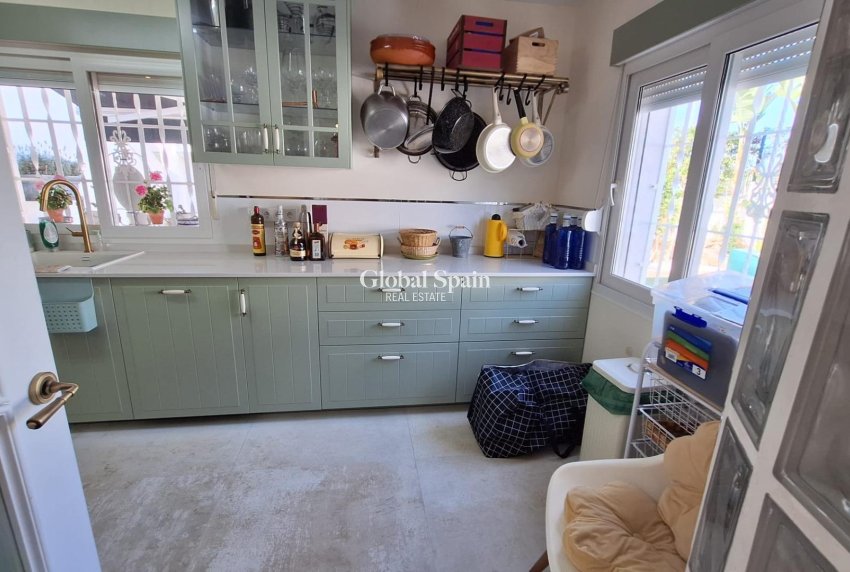 Venta - VILLA -
TORREVIEJA - LOS BALCONES - LOS ALTOS