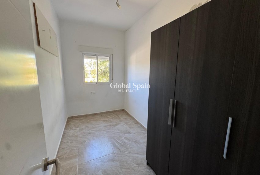Venta - VILLA -
TORREVIEJA - LOS BALCONES - LOS ALTOS