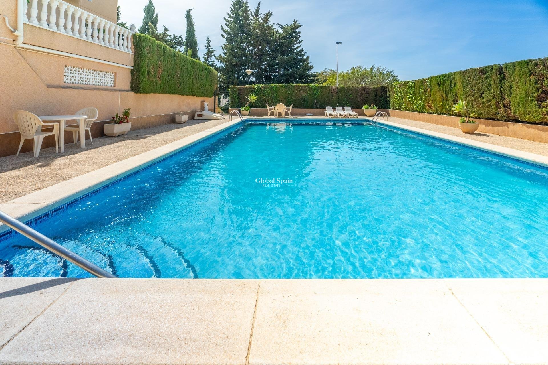 Venta - VILLA -
TORREVIEJA - LOS BALCONES - LOS ALTOS