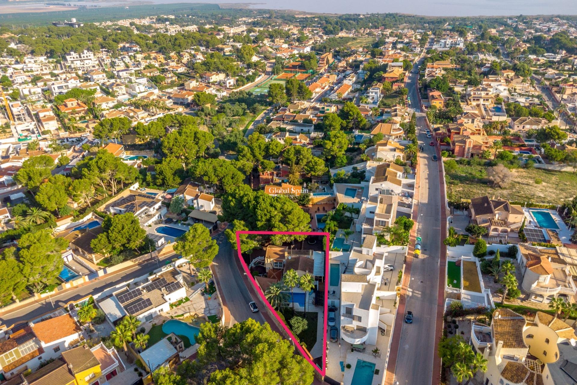 Venta - VILLA -
TORREVIEJA - LOS BALCONES - LOS ALTOS