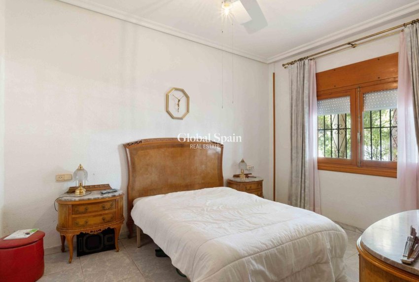 Venta - VILLA -
TORREVIEJA - LOS BALCONES - LOS ALTOS