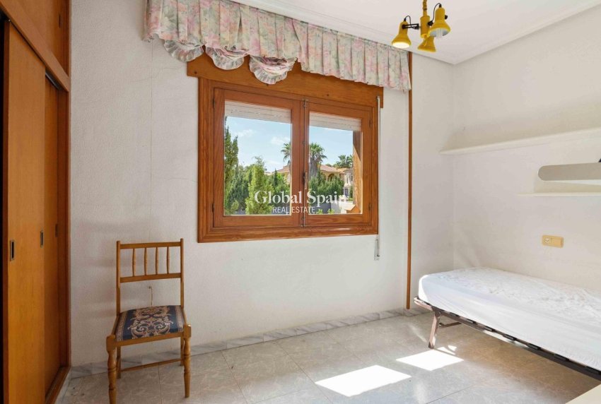 Venta - VILLA -
TORREVIEJA - LOS BALCONES - LOS ALTOS