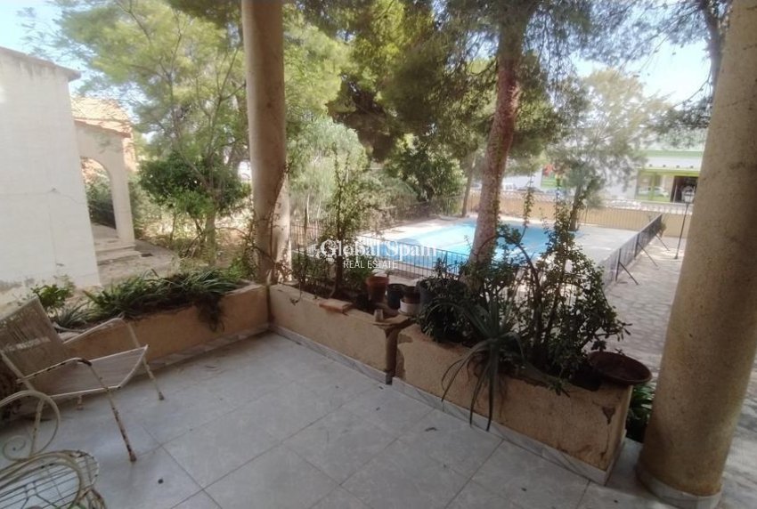 Venta - VILLA -
TORREVIEJA - LOS BALCONES - LOS ALTOS