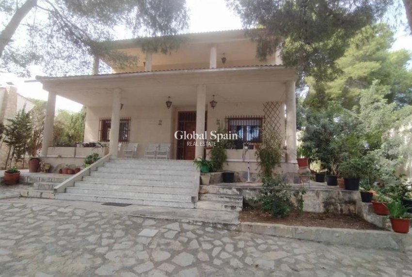 Venta - VILLA -
TORREVIEJA - LOS BALCONES - LOS ALTOS