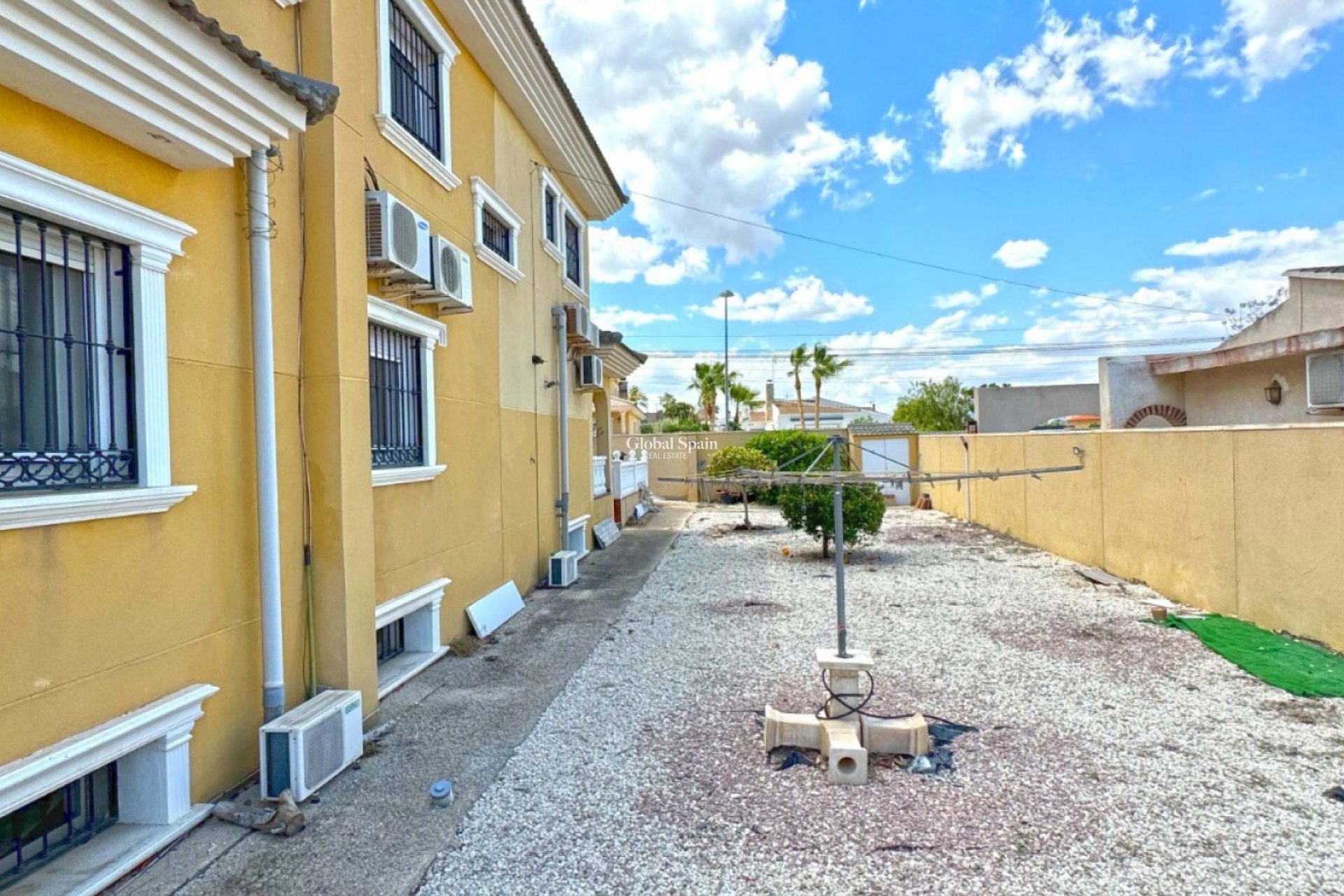 Venta - Villa -
TORREVIEJA - LOS BALCONES - LOS ALTOS