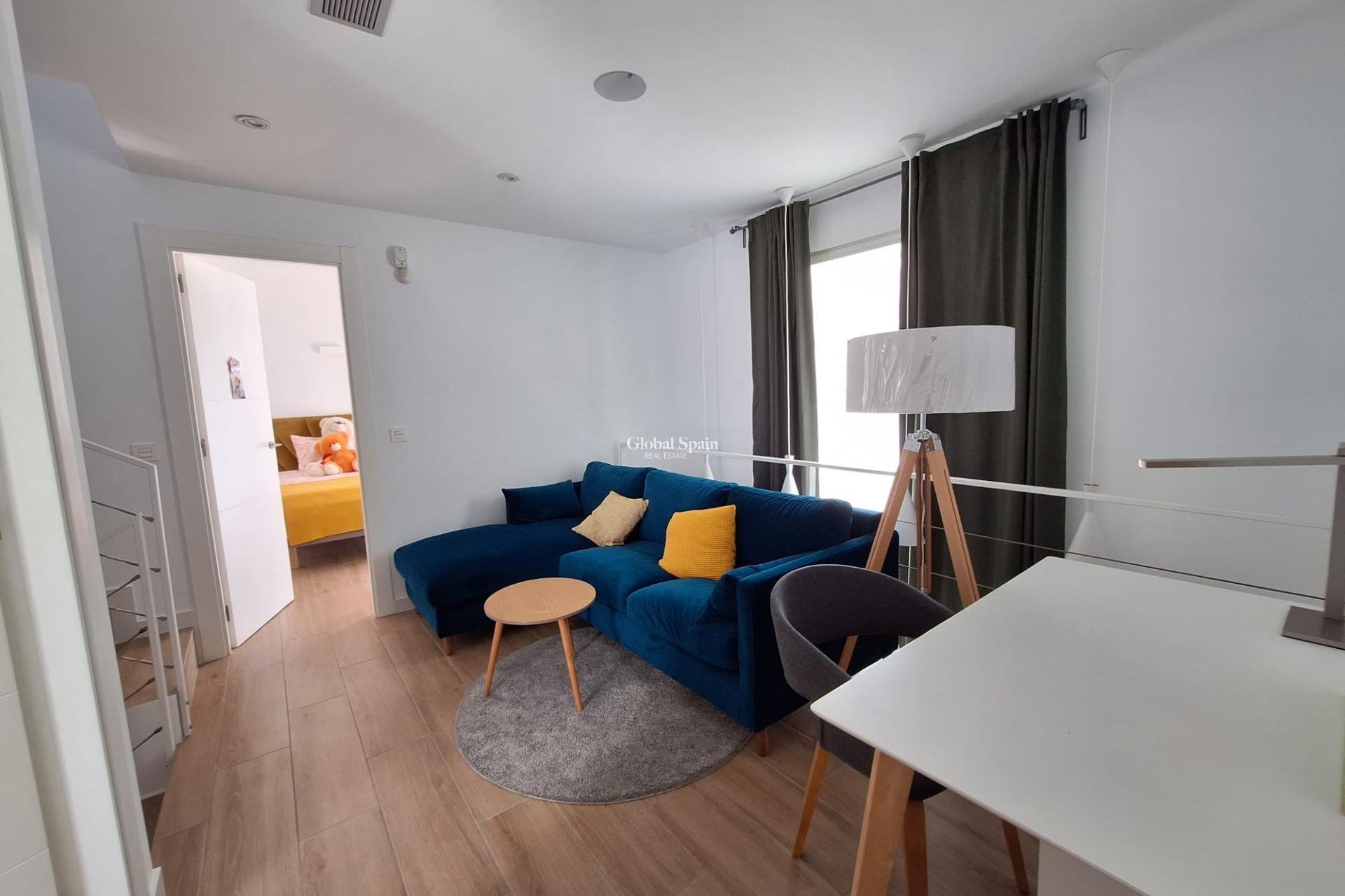 Venta - VILLA -
TORREVIEJA - Los Frutales