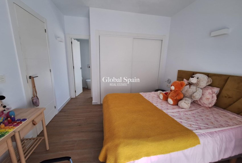 Venta - VILLA -
TORREVIEJA - Los Frutales