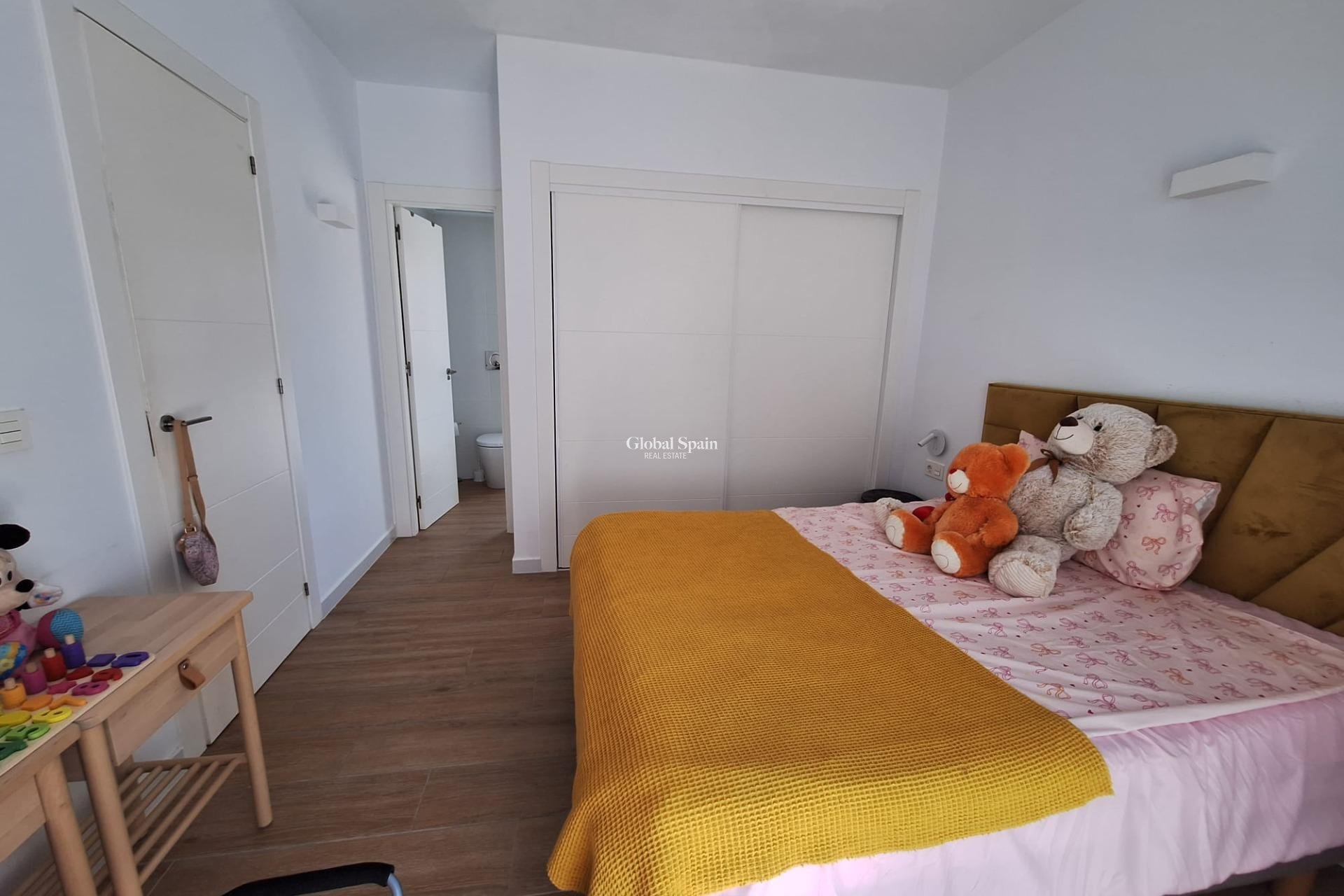 Venta - VILLA -
TORREVIEJA - Los Frutales
