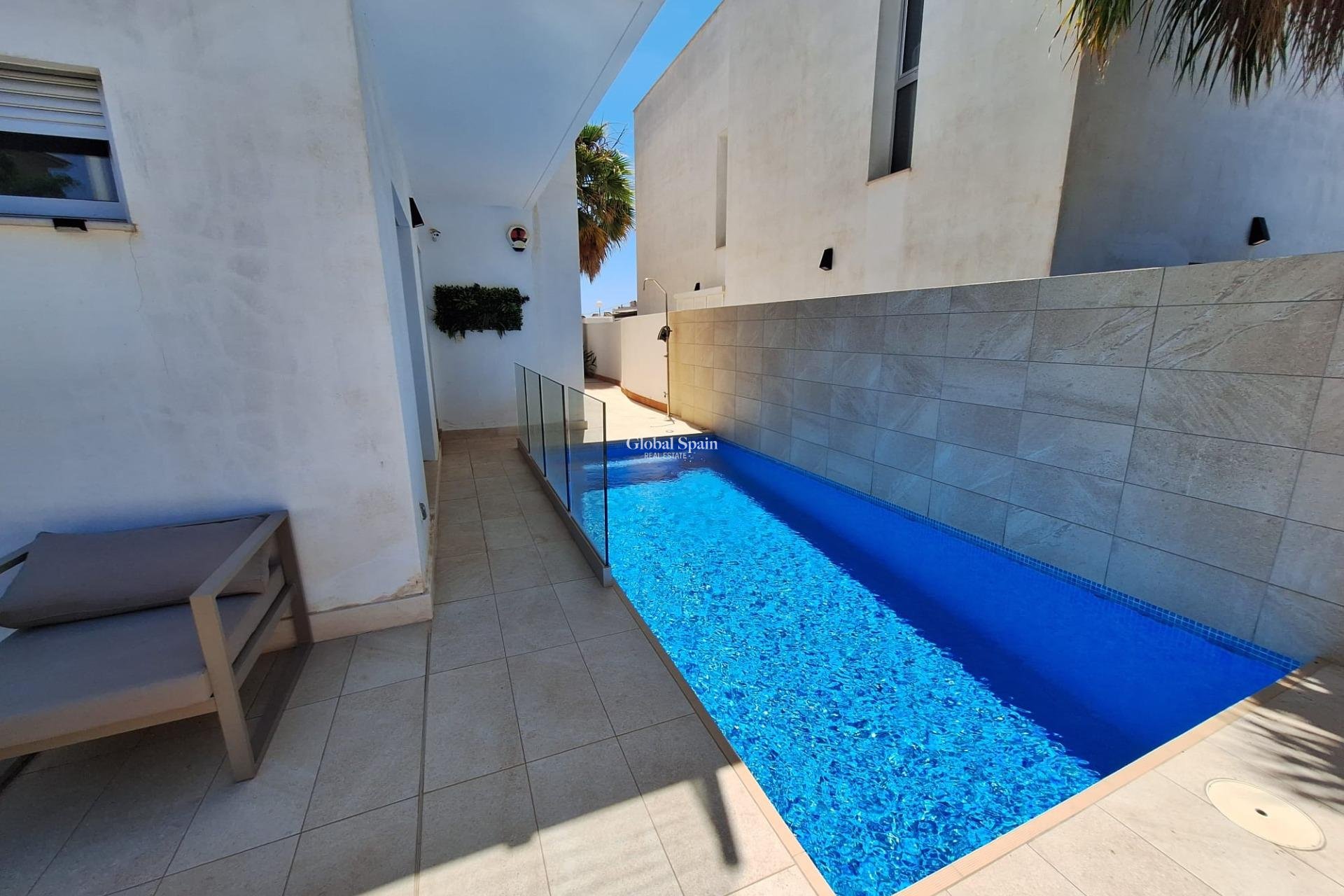 Venta - VILLA -
TORREVIEJA - Los Frutales