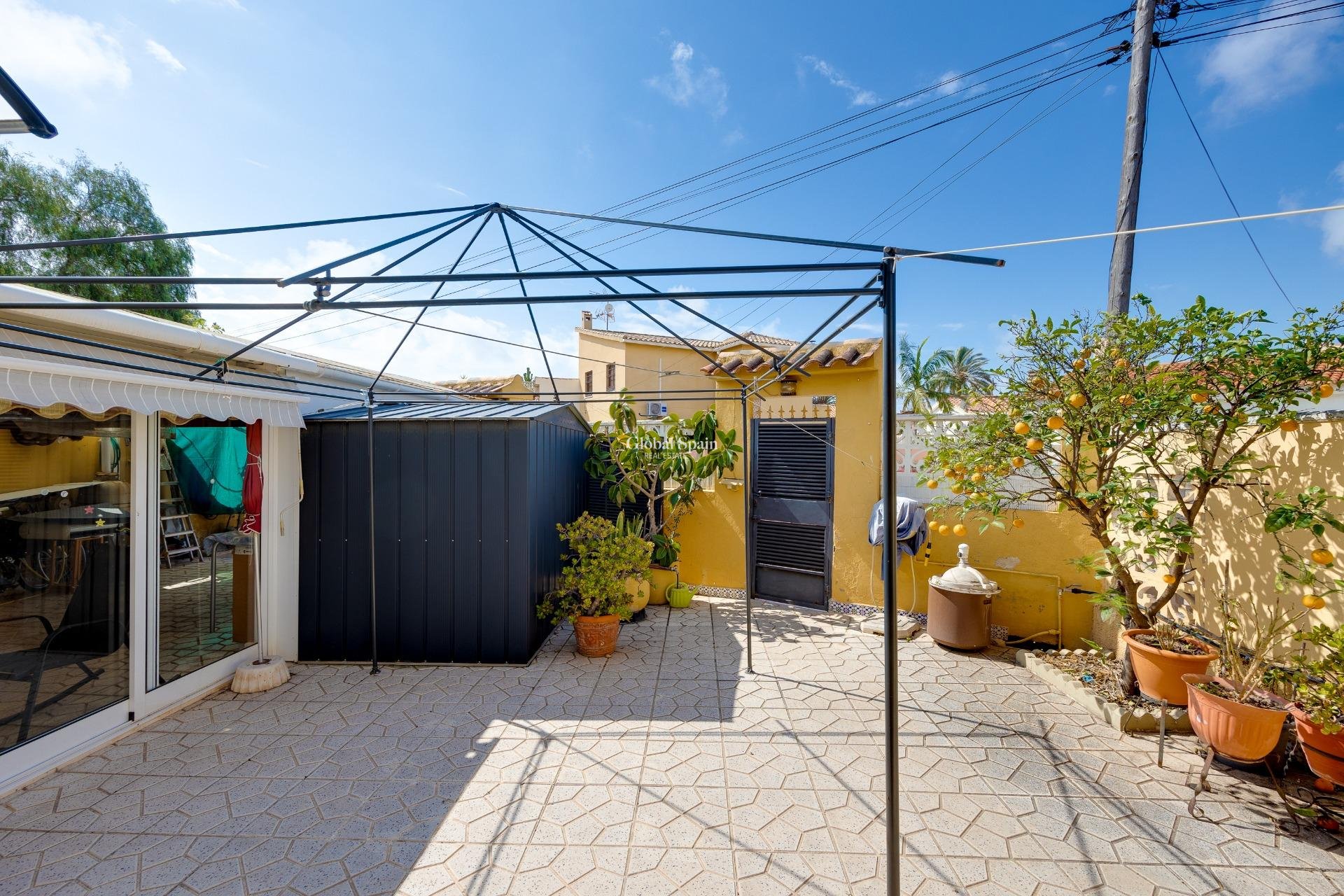 Venta - VILLA -
TORREVIEJA - Playa de los Locos