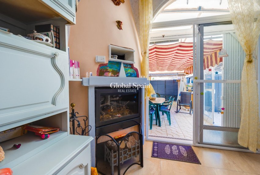 Venta - VILLA -
TORREVIEJA - Playa de los Locos