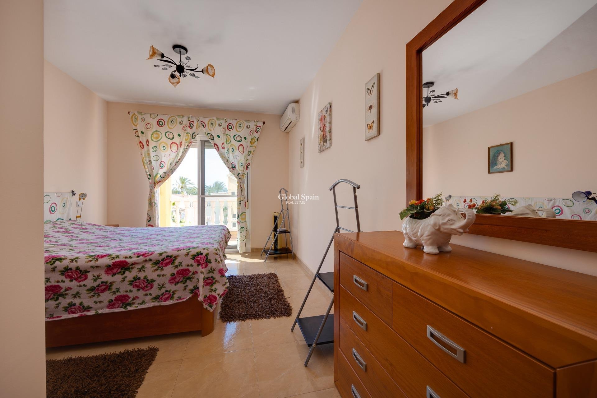 Venta - VILLA -
TORREVIEJA - Playa de los Locos