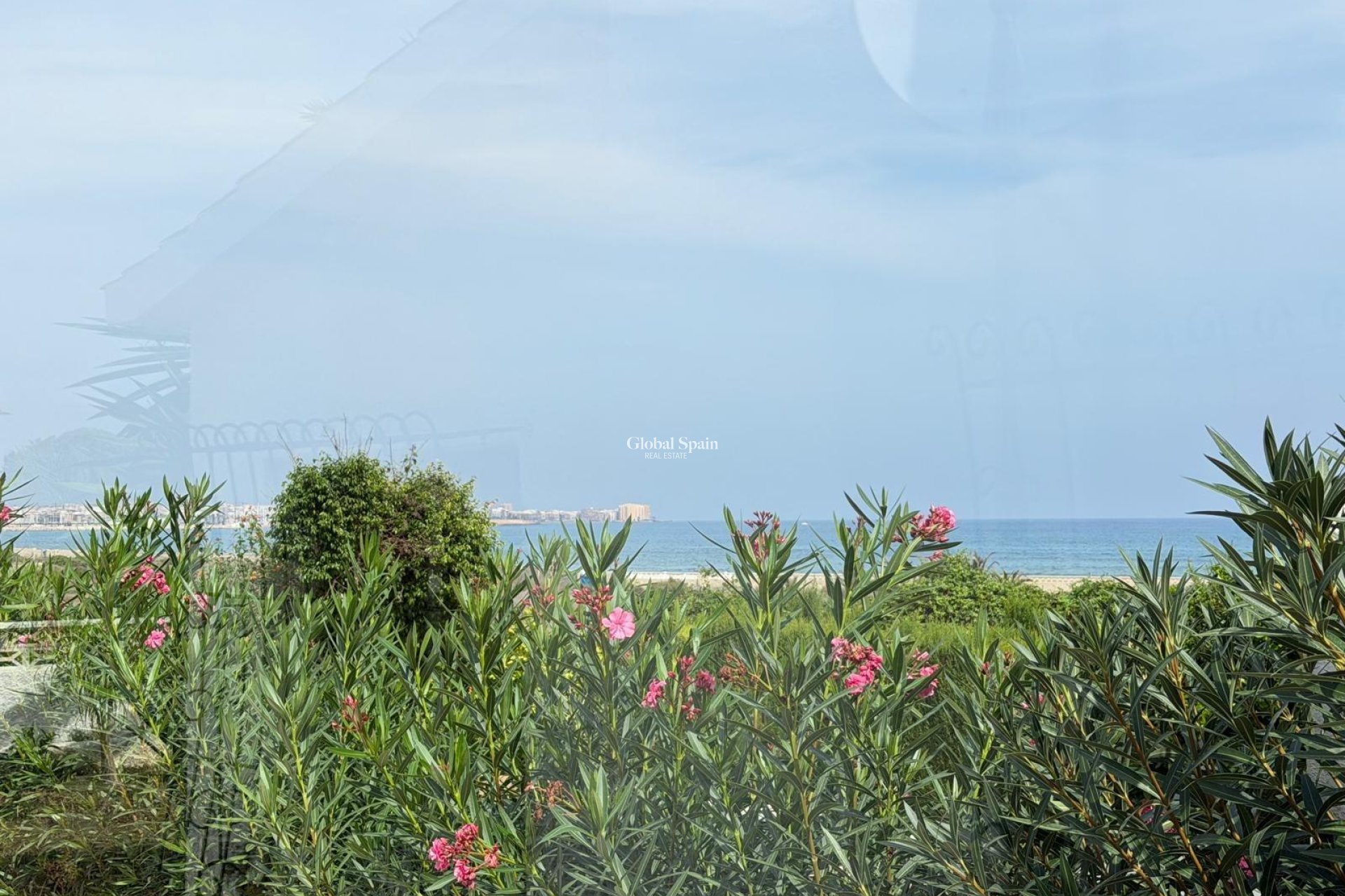 Venta - VILLA -
TORREVIEJA - Punta Prima