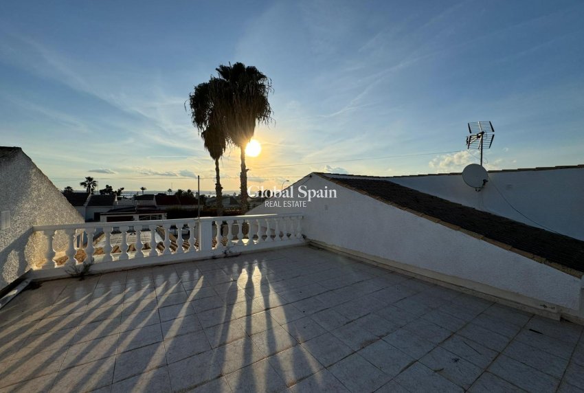 Venta - VILLA -
TORREVIEJA - San luis