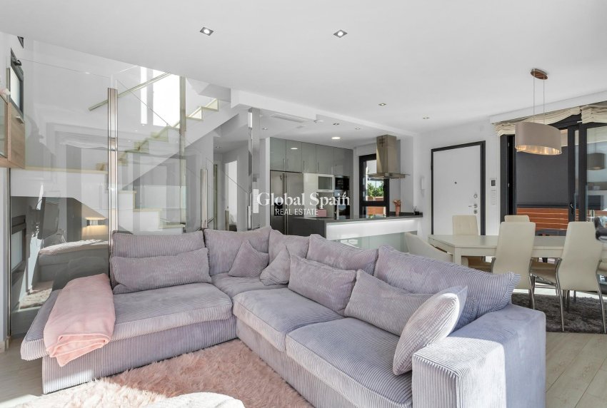 Venta - Villa -
TORREVIEJA - Sector 25