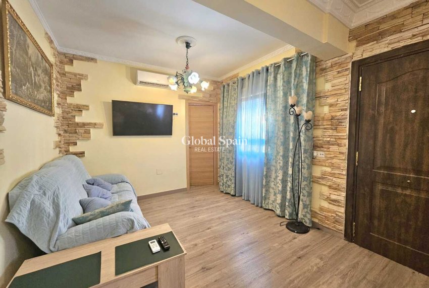 Venta - VILLA -
TORREVIEJA - Torre del Moro