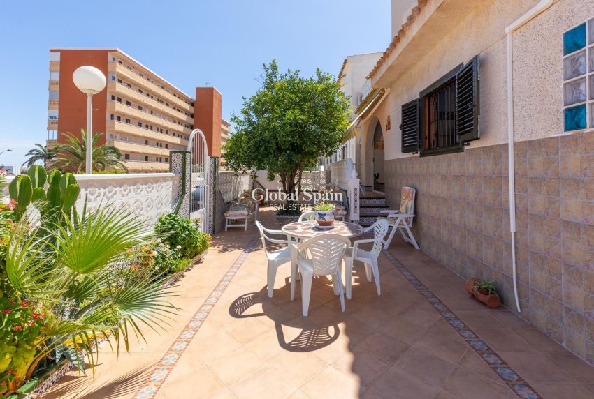 Venta - VILLA -
TORREVIEJA - Torreblanca