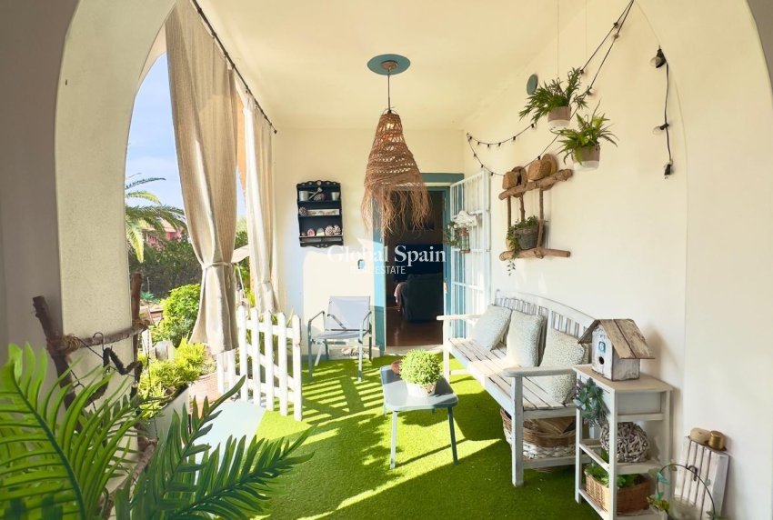 Venta - VILLA -
TORREVIEJA - Torreblanca