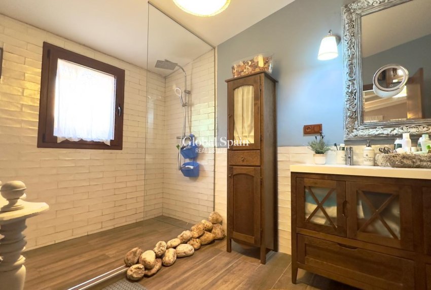 Venta - VILLA -
TORREVIEJA - Torreblanca