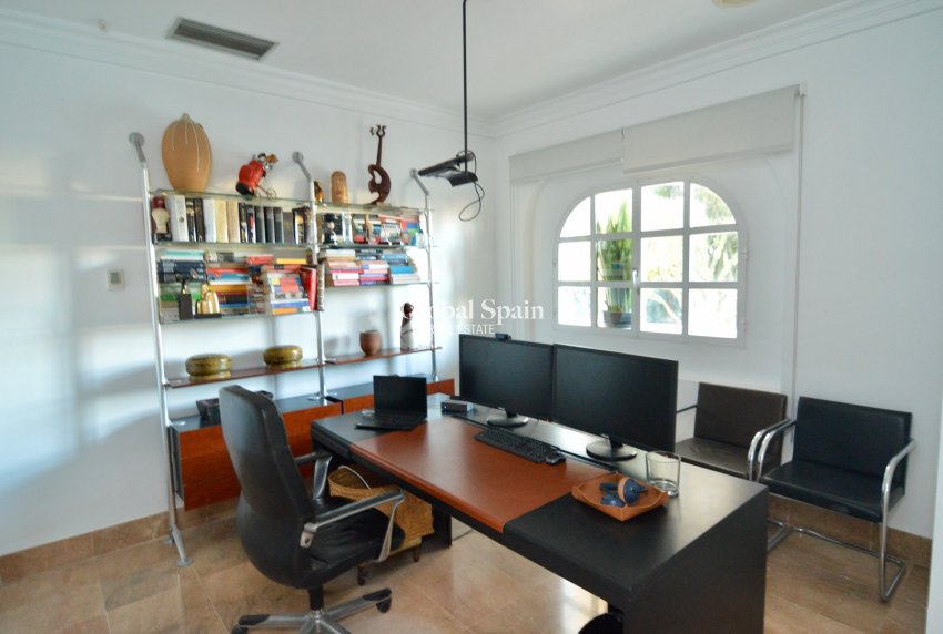 Venta - Villa -
TORREVIEJA - Torreta-Florida