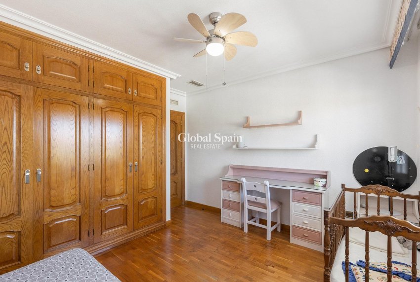 Venta - Villa -
TORREVIEJA - Torreta florida