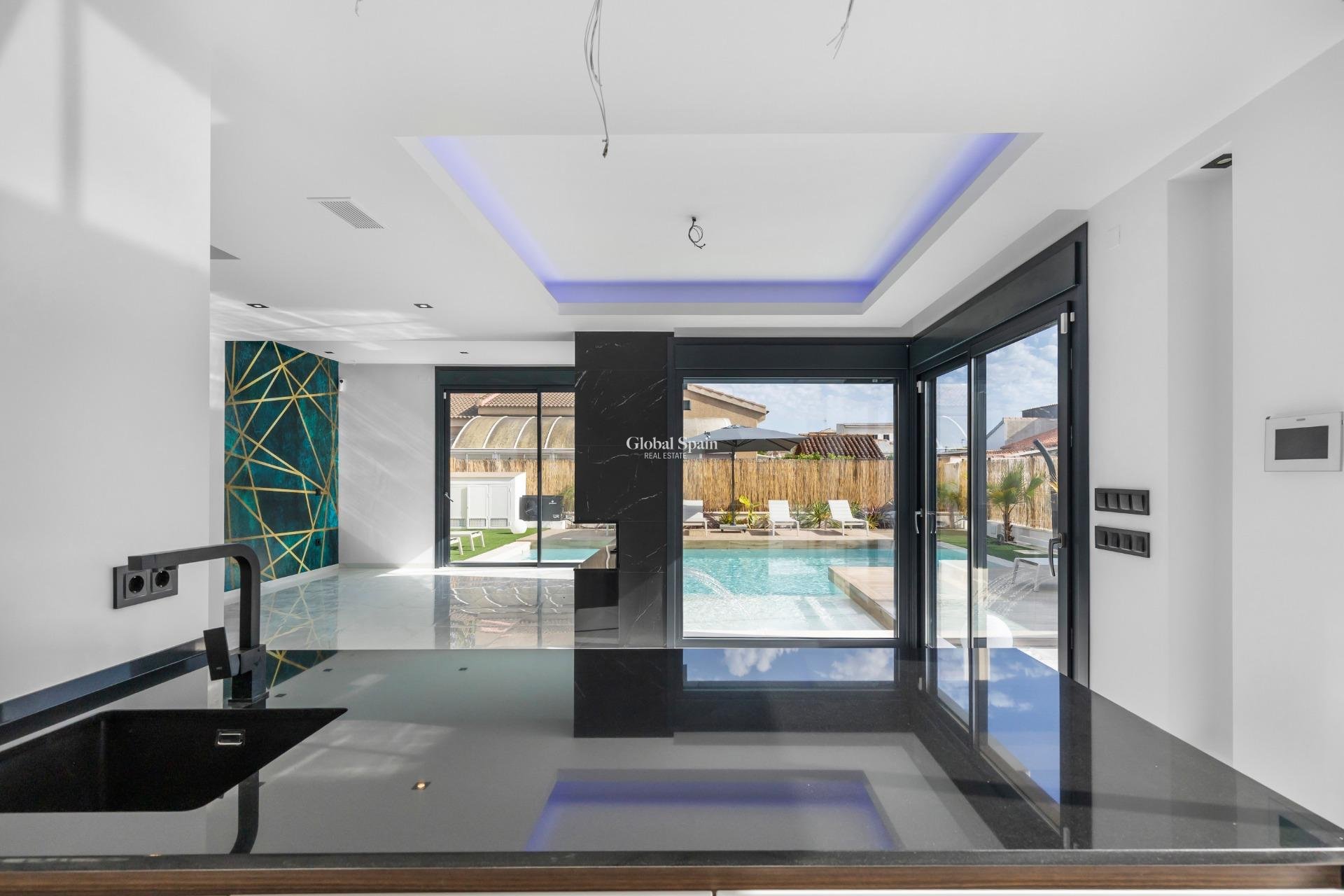 Venta - VILLA -
TORREVIEJA - Torreta Florida