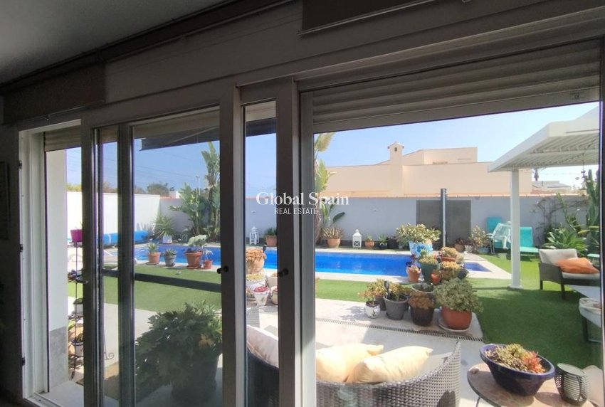 Venta - VILLA -
TORREVIEJA - Torreta Florida