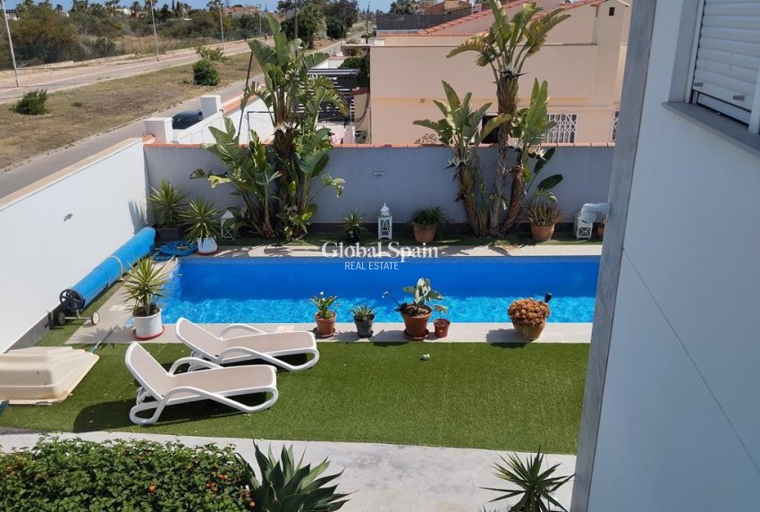 Venta - VILLA -
TORREVIEJA - Torreta Florida