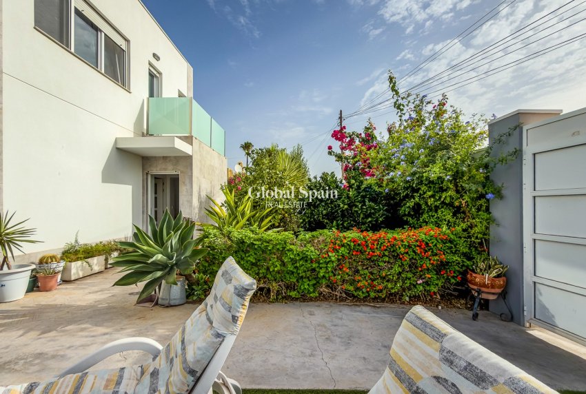 Venta - VILLA -
TORREVIEJA - Torreta - Florida
