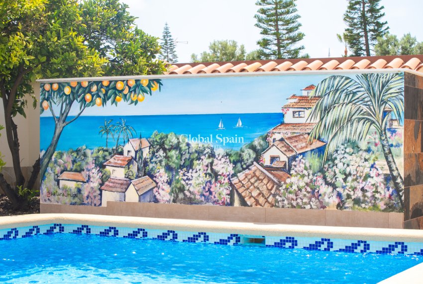 Venta - VILLA -
TORREVIEJA - Torreta