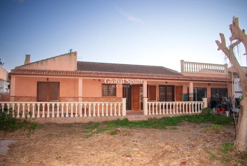 Venta - VILLA -
TORREVIEJA - Torrevieja
