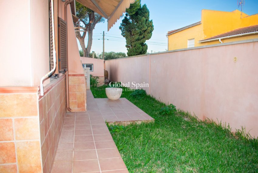 Venta - VILLA -
TORREVIEJA - Torrevieja