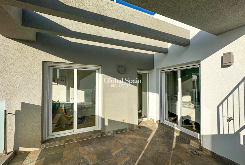 Venta - VILLA -
TORREVIEJA - Torrevieja