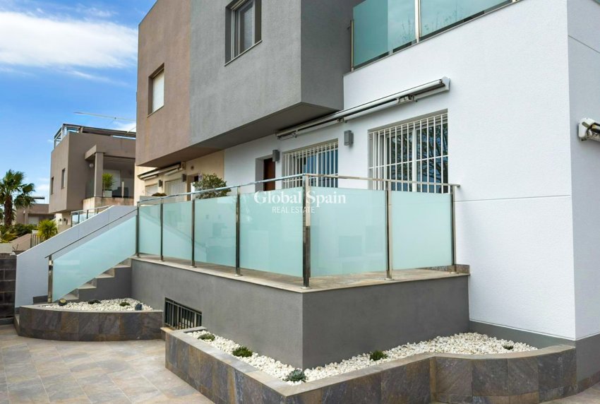 Venta - VILLA -
TORREVIEJA - Torrevieja