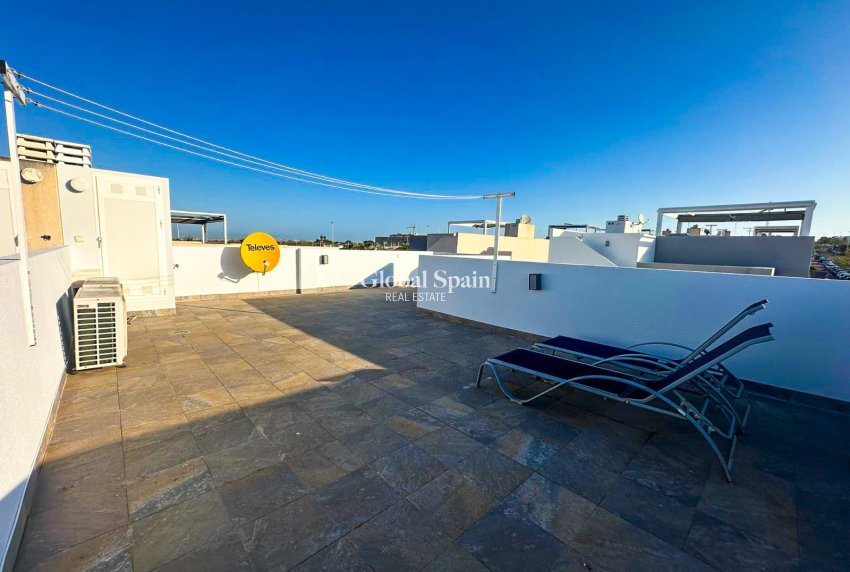 Venta - VILLA -
TORREVIEJA - Torrevieja
