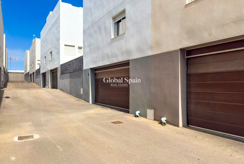 Venta - VILLA -
TORREVIEJA - Torrevieja