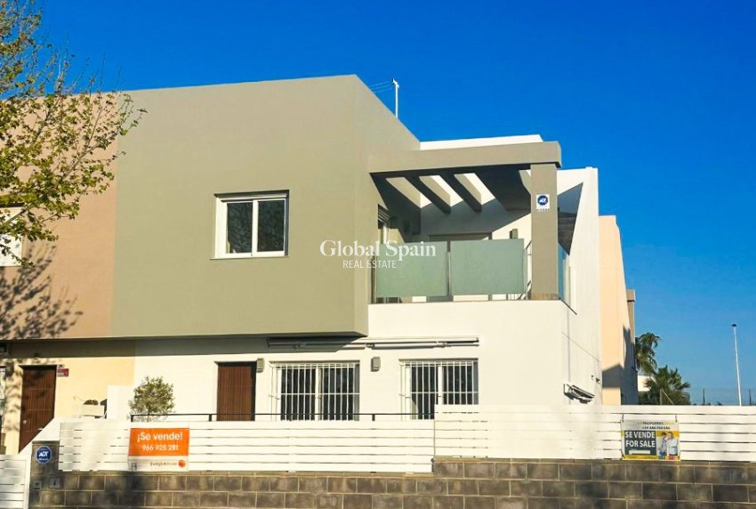 Venta - VILLA -
TORREVIEJA - Torrevieja