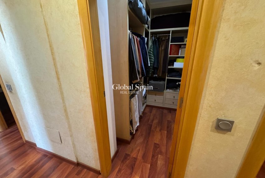 Venta - VILLA -
TORREVIEJA - Zona Los Frutales